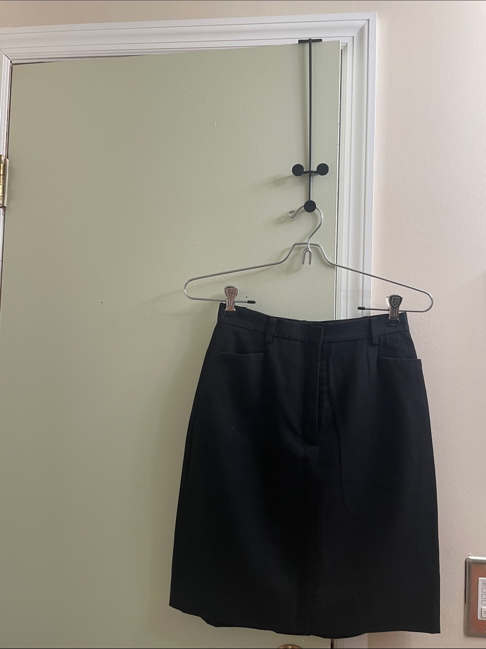 Ann Taylor Black Mini Pencil Skirt